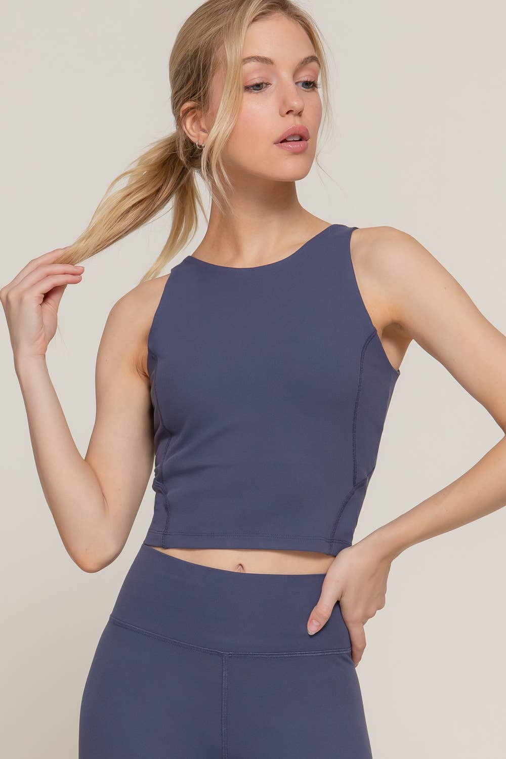 Halter Neck Workout Crop Top: Coffee