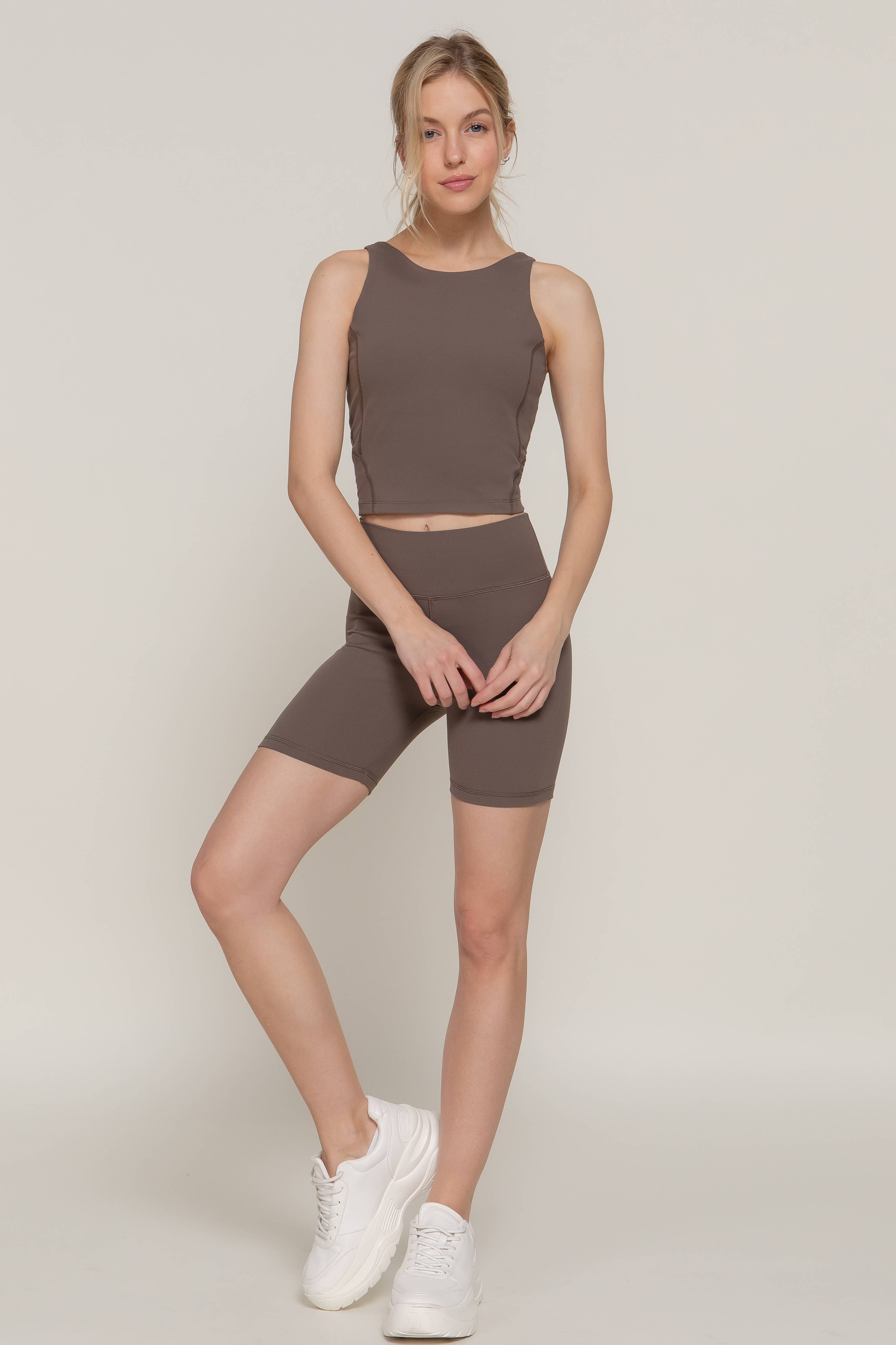 Halter Neck Workout Crop Top: Coffee